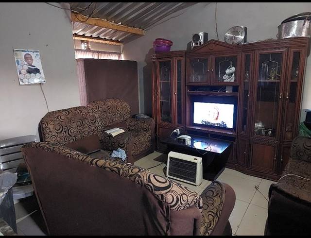 2 BEDROOM HOUSE FOR SALE IN PALM RIDGE